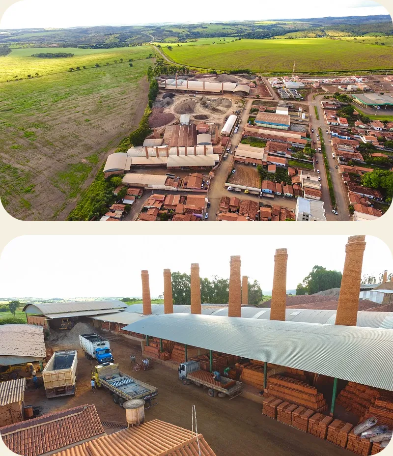Vista aérea da fábrica do Grupo CBS entre a cidade e o campo e, abaixo, o pátio com as chaminés dos fornos e caminhões carregando telhas